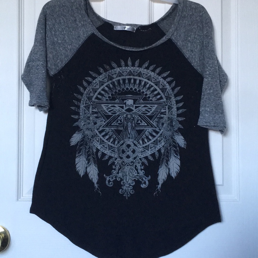 Short sleeved tee